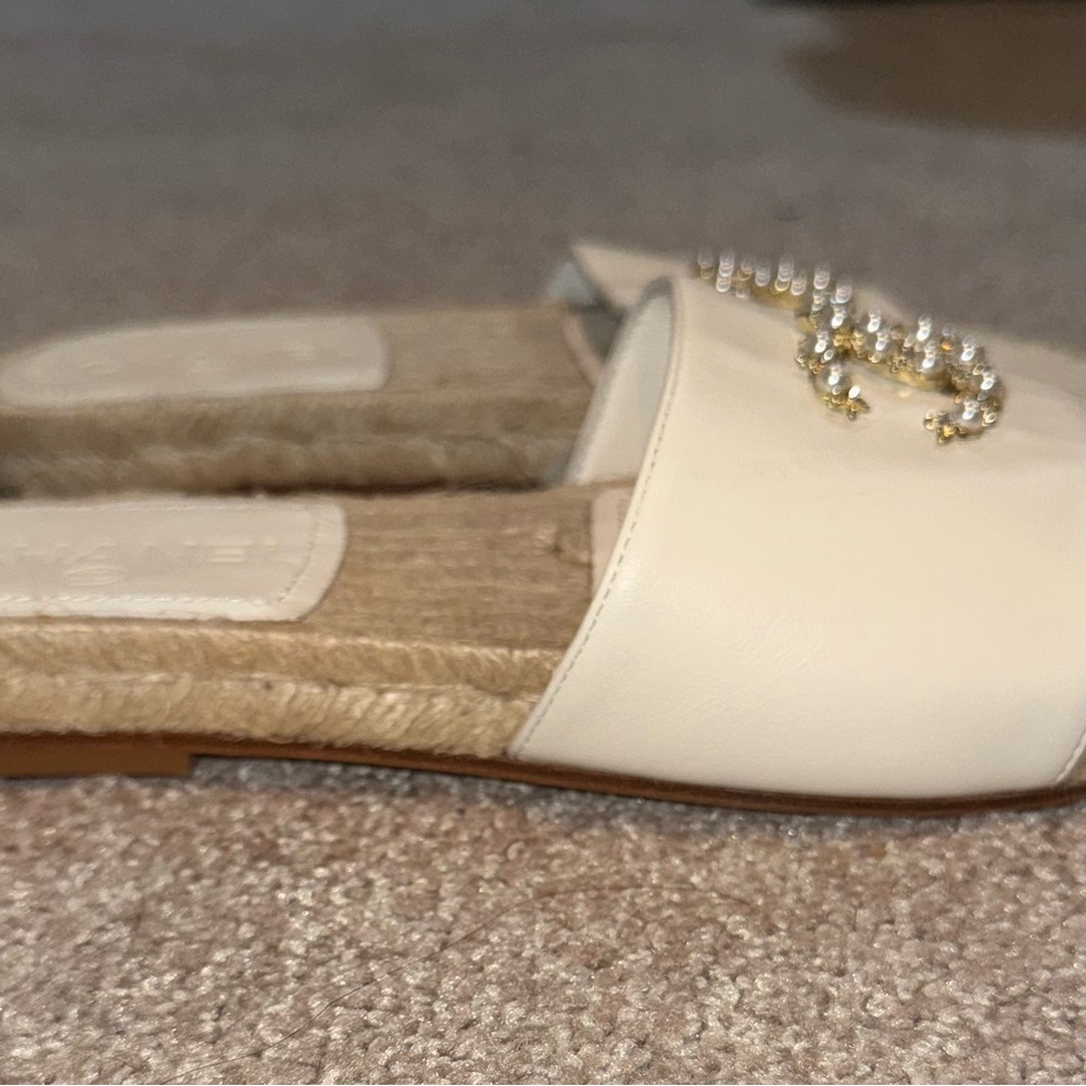 CHANEL Cream Espadrilles with Gold Accents - Picture 7 of 8